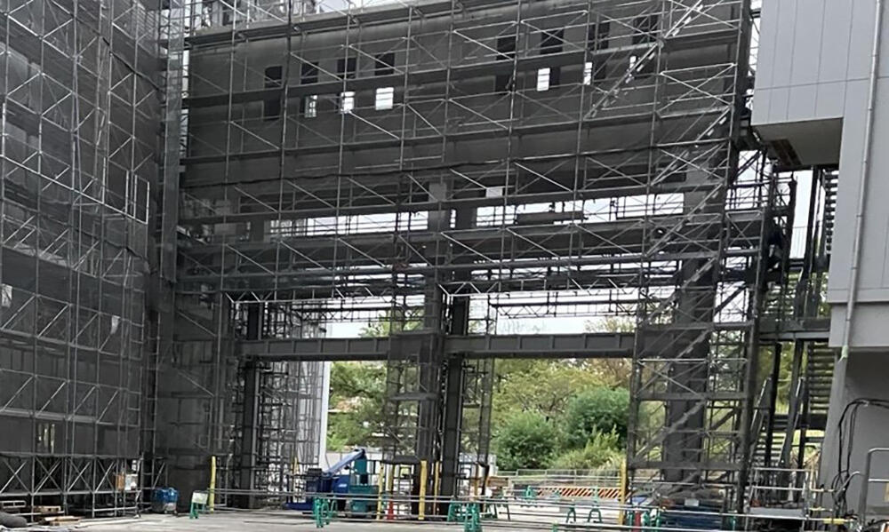 2024年10月渡り廊下（研究棟-サービス棟）