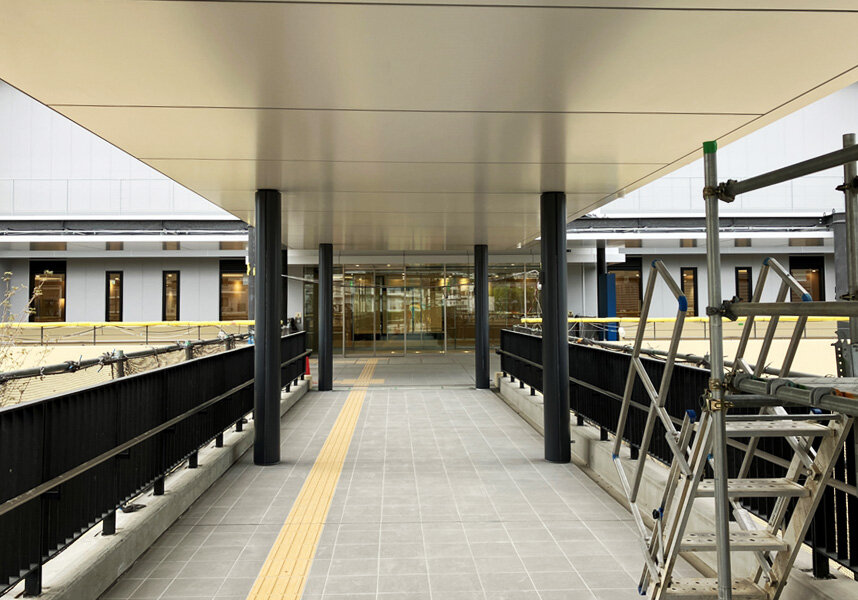 2025年4月ペデストリアンデッキ ブリッジ