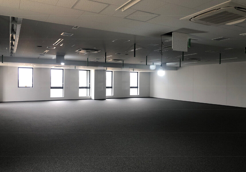 2025年3月4号館（教育棟） 5階実習室仕上完了状況