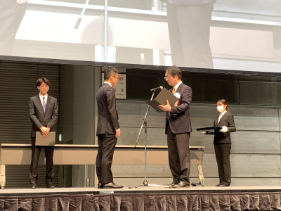 20241123_認知症学会_上田くん学会奨励賞.jpg (118 KB)