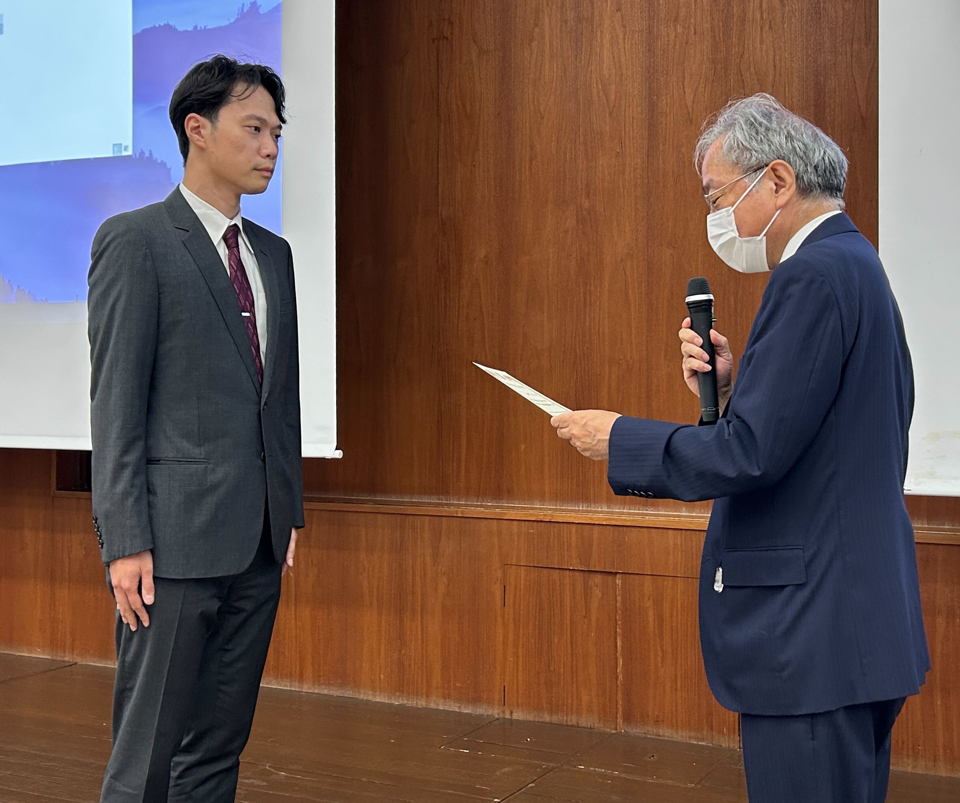 20250716_藤野くん_近畿大学医学会会長賞_受賞写真.jpg (1.71 MB)