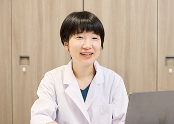 助教 杉原綾乃